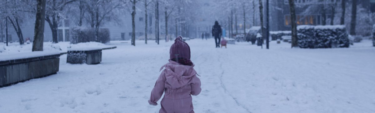Kinder im Winter auf dem Zentralcampus