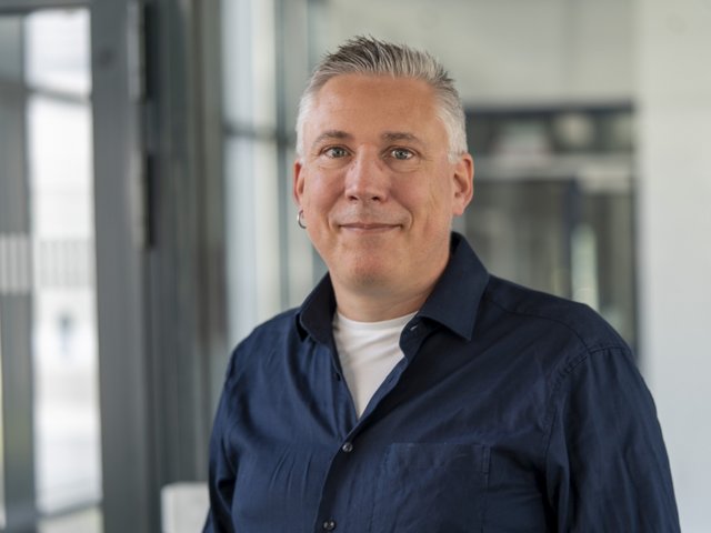 Porträtfoto von Prof. Dr. Axel T. Neffe.