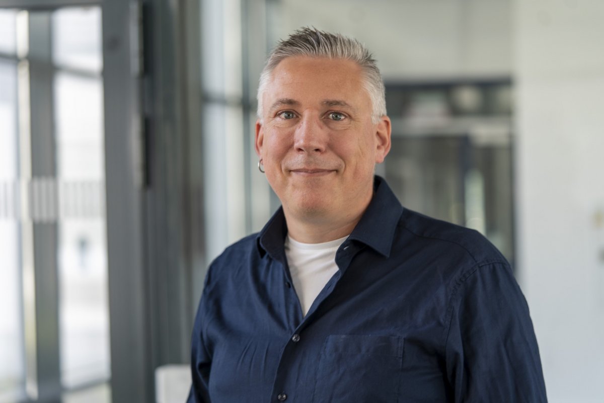 Porträtfoto von Prof. Dr. Axel T. Neffe.