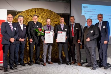 Gruppenbild mit den Gewinnern des 2. Platzes des Lausitzer WissenschaftsTransferpreis 2015