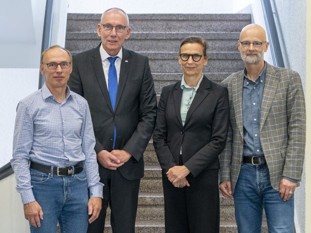stellvertretender Senatsvorsitzender und die anwesenden Präsidiumsmitglieder