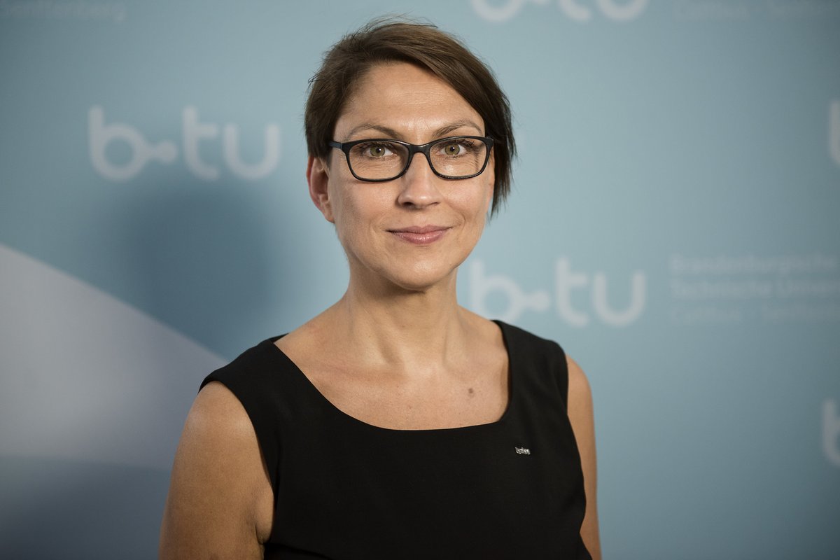 Porträtfoto von Heike Bartholomäus.