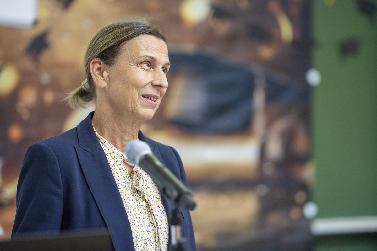 Prof. Gesine Grande am Rednerpult