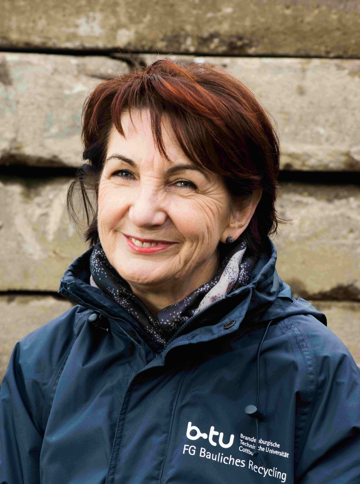Porträtfoto von Prof. Dr.-Ing. Angelika Mettke.