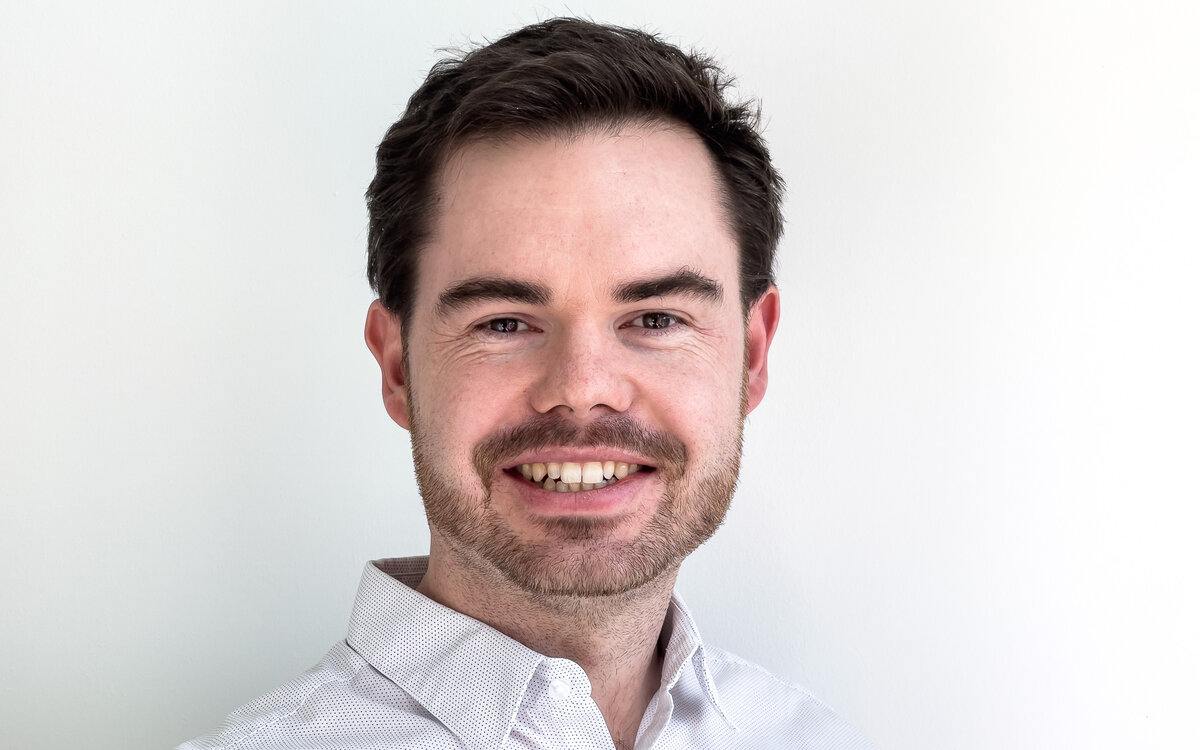 Porträtfoto von Dominik Ziemke
