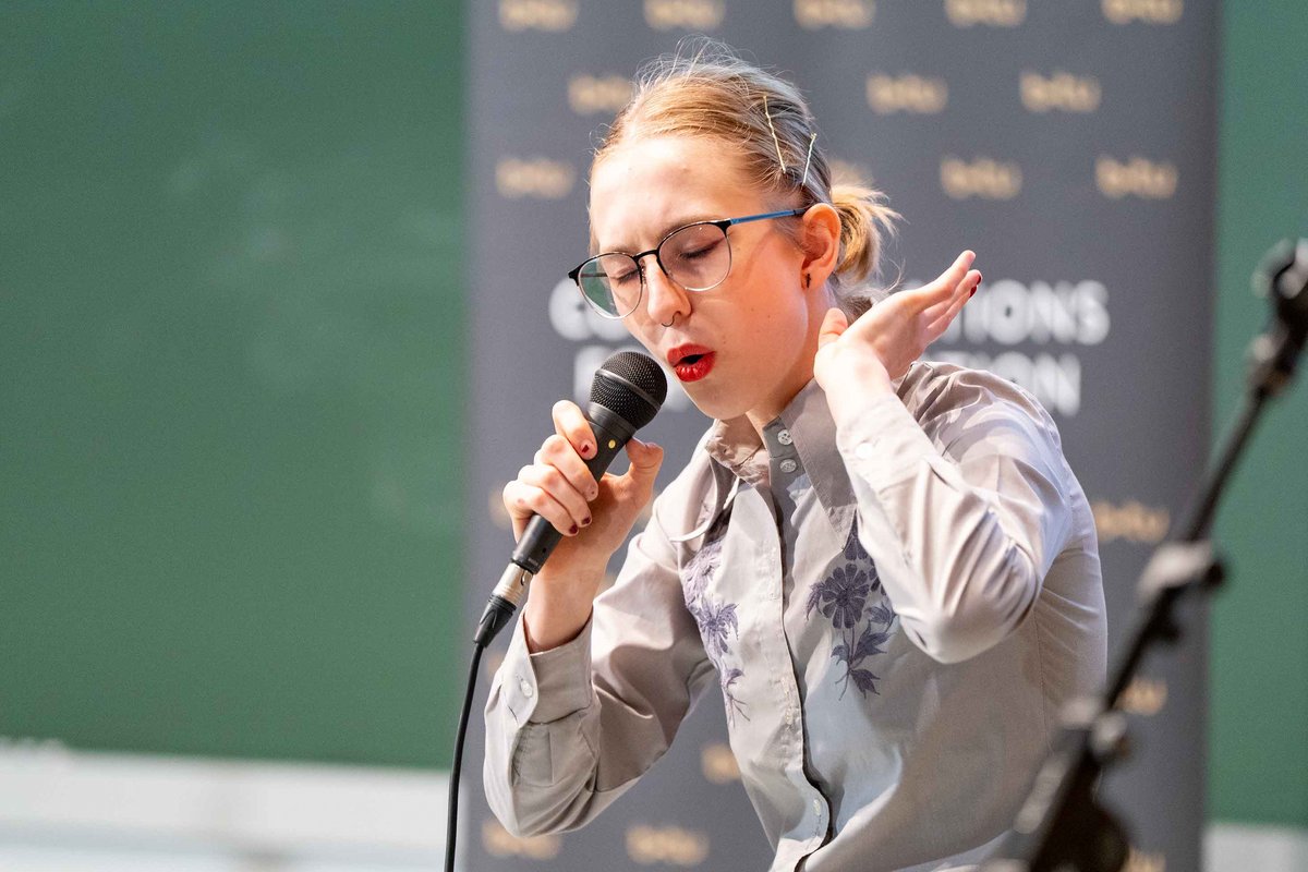 Gesang bei der Graduierung