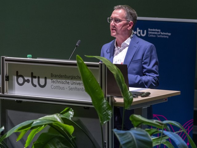 Photograph of the Vice-President for Internationalisation, Prof. Dr Wolfram Berger