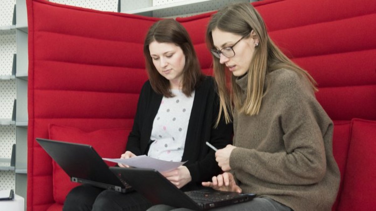 Coverbild zu "Kompetenzentwicklung für Studierende & Lehrende": Praktische Umsetzung eines Lehr-/Lernkonzeptes in einem Workshop