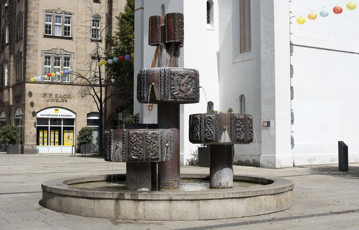 Sorb fountain.