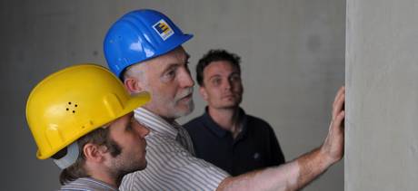 Baubesprechung im Bauingenieurwesen