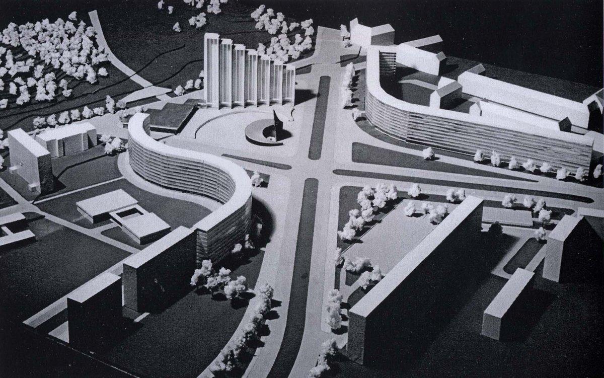 Abb. 1: Wettbewerbsmodell für den Leninplatz (1967, heute: Platz der Vereinten Nationen)