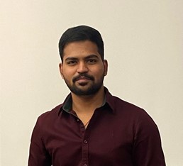 Portraitfoto von BTU Alumnus Muthu