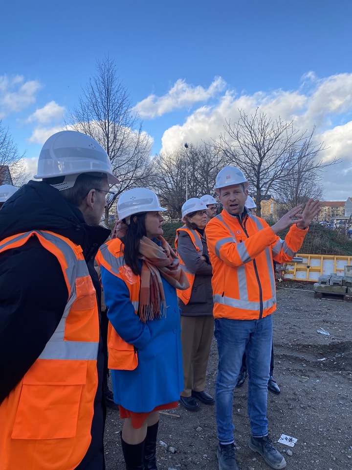 Gruppenbild am Bahnwerk