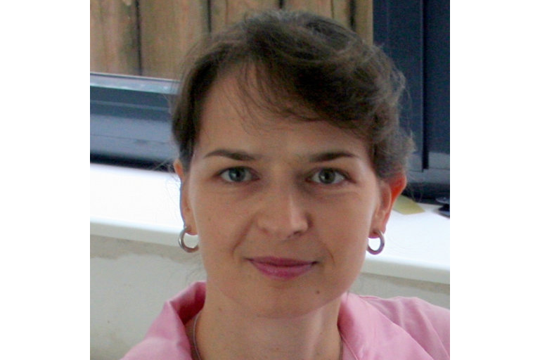 Portrait photo of Dr. Constanze Tschöpe. Photo: private