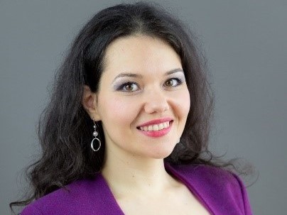 Porträtfoto von Dr. Catalina Ene Onea - Dozentin für Rumänische Sprache & Kultur/ Interkulturalität. Foto: privat