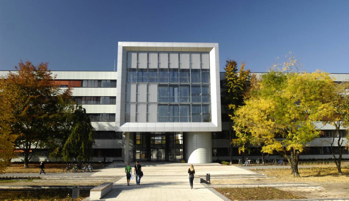 Hauptgebäude der BTU C-S am Zentralcampus Sitz der personalräte im Hauptgebäude der BTU Cottbus-Senftenberg