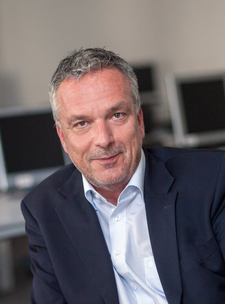 Prof. Dr.-Ing. Uwe Meinberg Prof. Dr.-Ing. Uwe Meinberg
