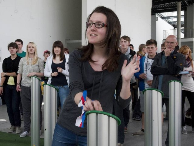 Eine Station der ABIChallenge im Zentralen Hörsaalgebäude