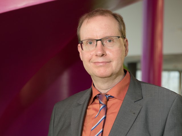 Portrait des Vizepräsidenten Prof. Michael Hübner