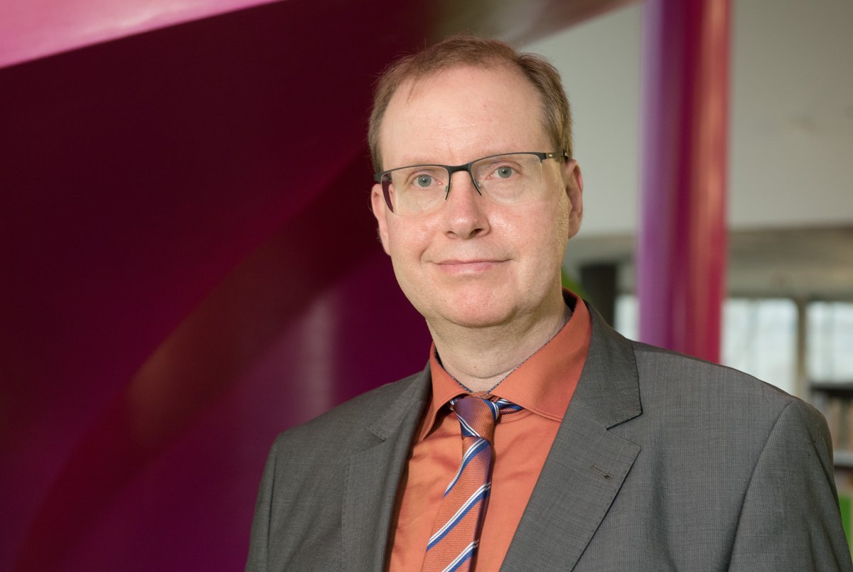 Portrait des Vizepräsidenten Prof. Michael Hübner