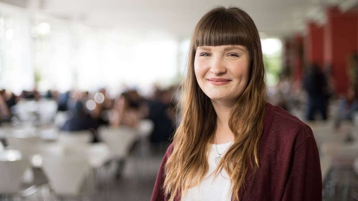 Studentische Mentorin im Orientierungsstudium Julia Warsönke Julia Warsönke ist studentische Mentorin im Orientierungsstudium