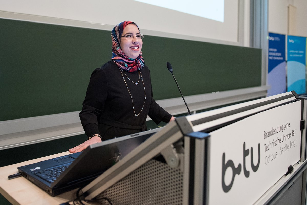 Zineb Alaoui Selsouli bei ihrer Dankesrede