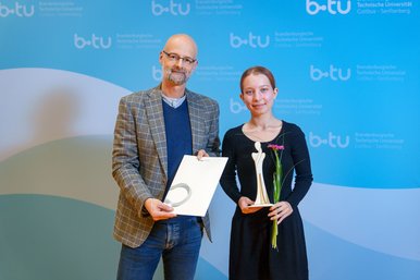 BTU MINT-Stipendiatin Caitline Cecile Brauer