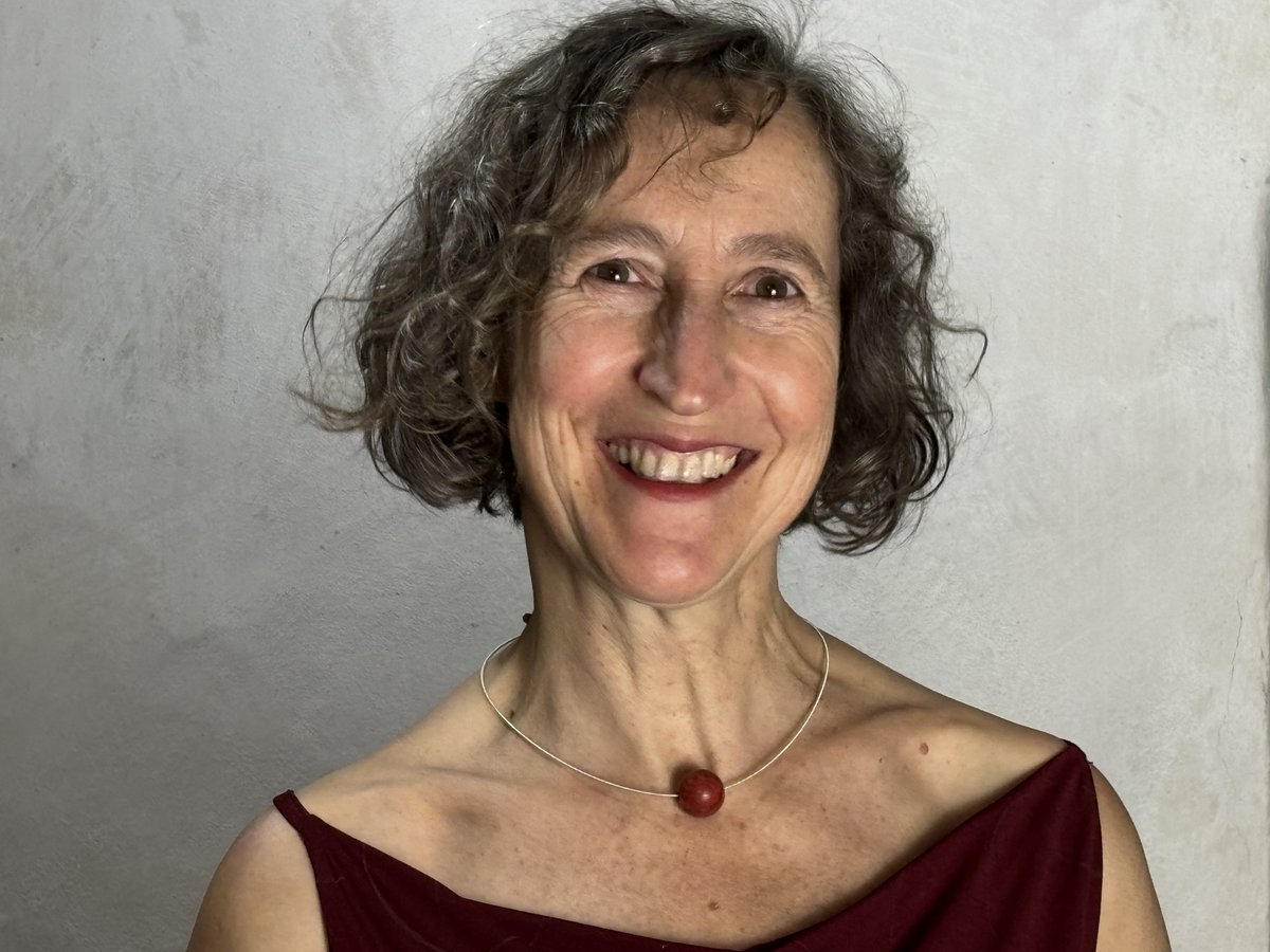 Prof. Mechthild Noll-Minor.
