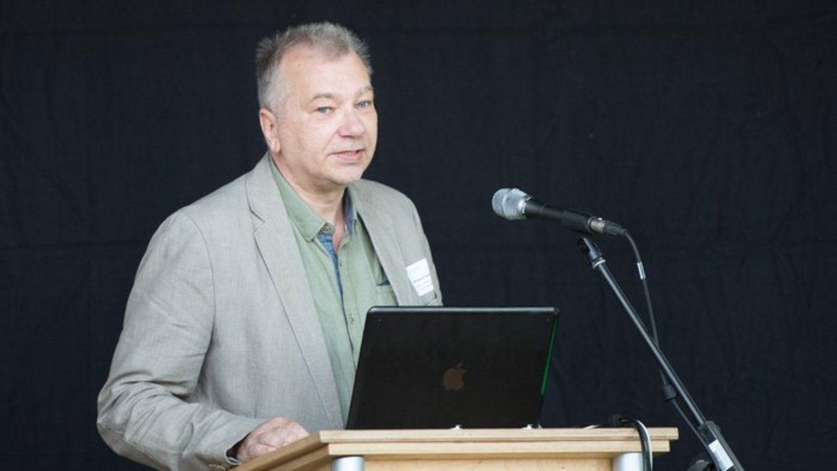 Prof. Wolfgang Schaaf am Rednerpult