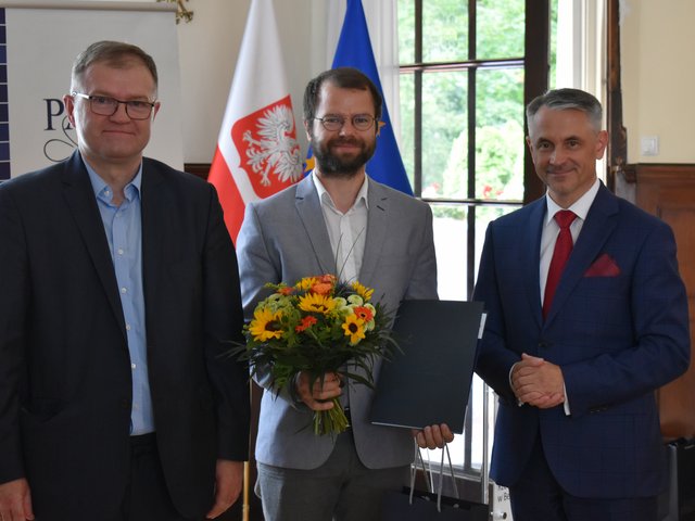 Gruppenbild anlässlich der Überreichung der Auszeichnung