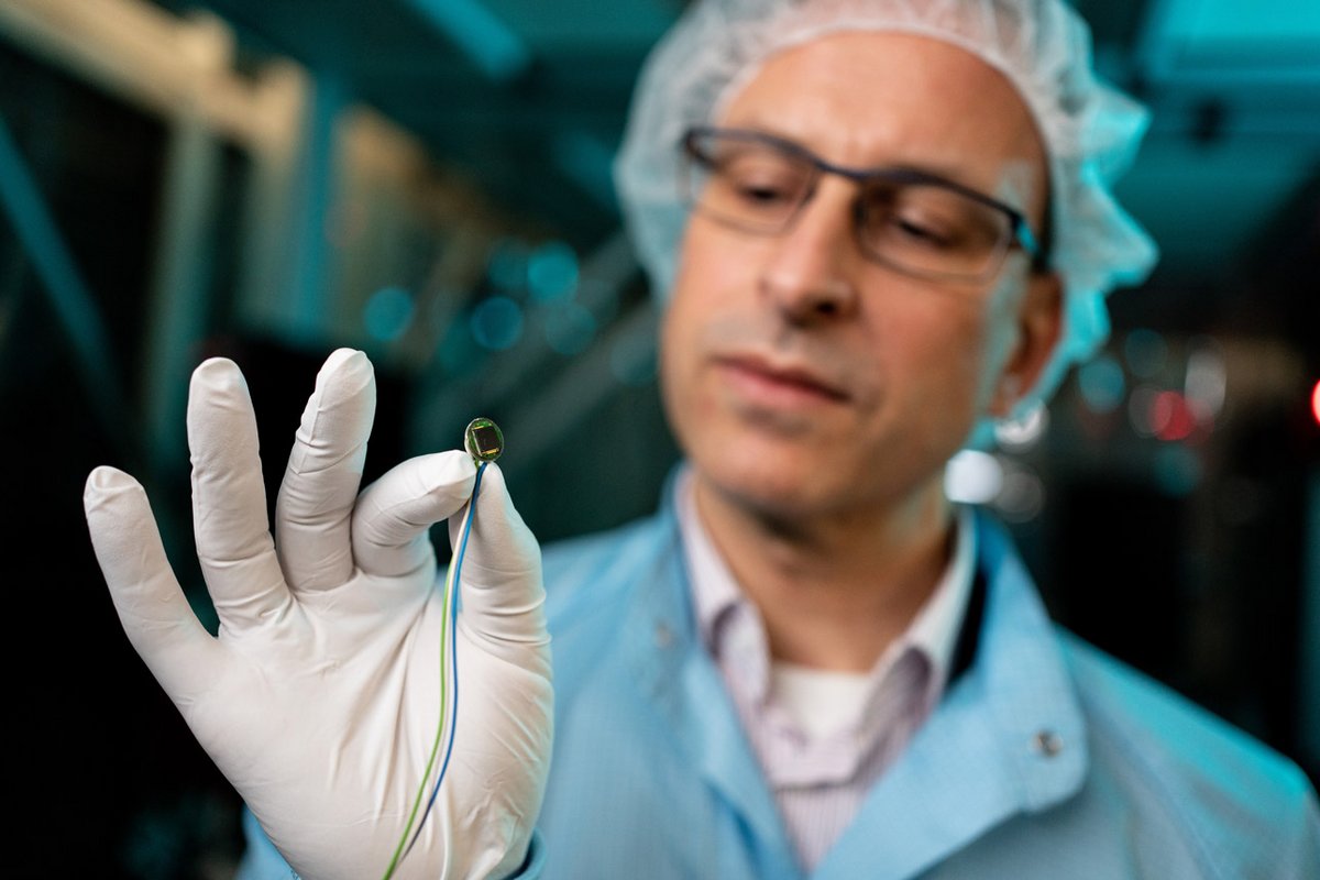 Project manager Prof. Dr. Harald Schenk in the clean room