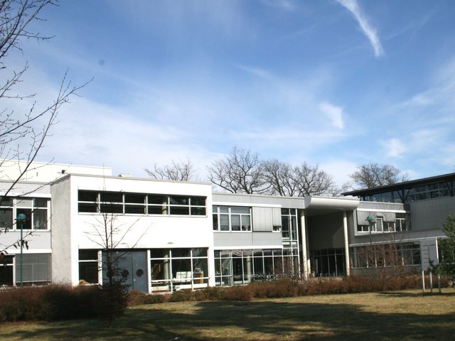 Blick auf das Gebäude 15 am BTU-Campus in Cottbus-Sachsendorf. 