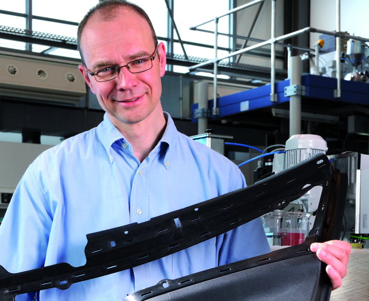 Prof. Dr. Johannes Ganster. Foto: Fraunhofer IAP/FTB Werbefotografie