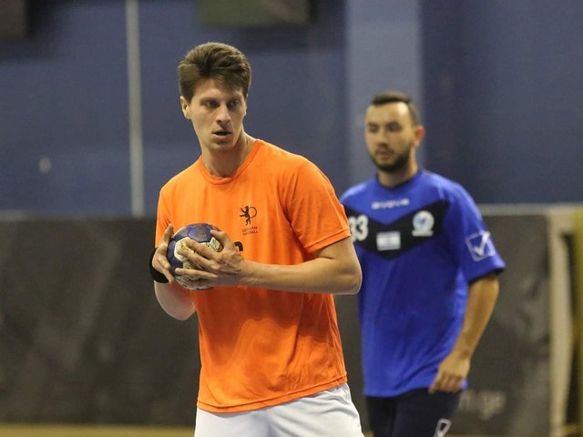 Zuka Gogava mit Ball in der Hand während eines Spiels für die georgische Nationalmannschaft
