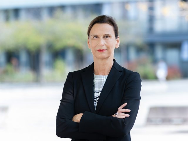 Porträtfoto der BTU-Präsidentin Prof. Gesine Grande. Foto: Kirsten Nijhof