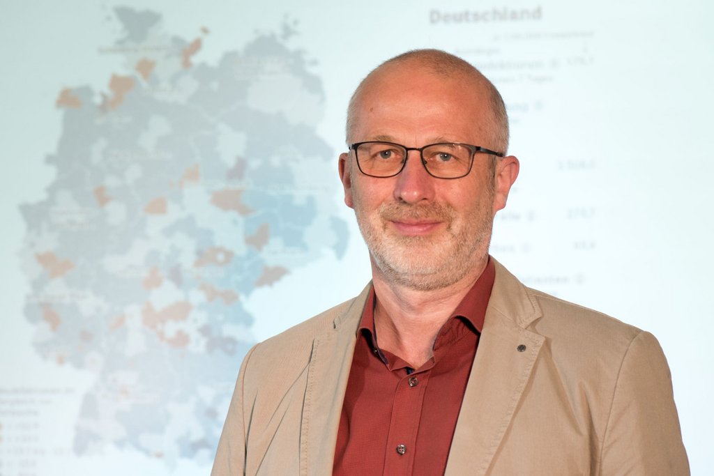 Portrait Prof. Dr. Ralf Wunderlich