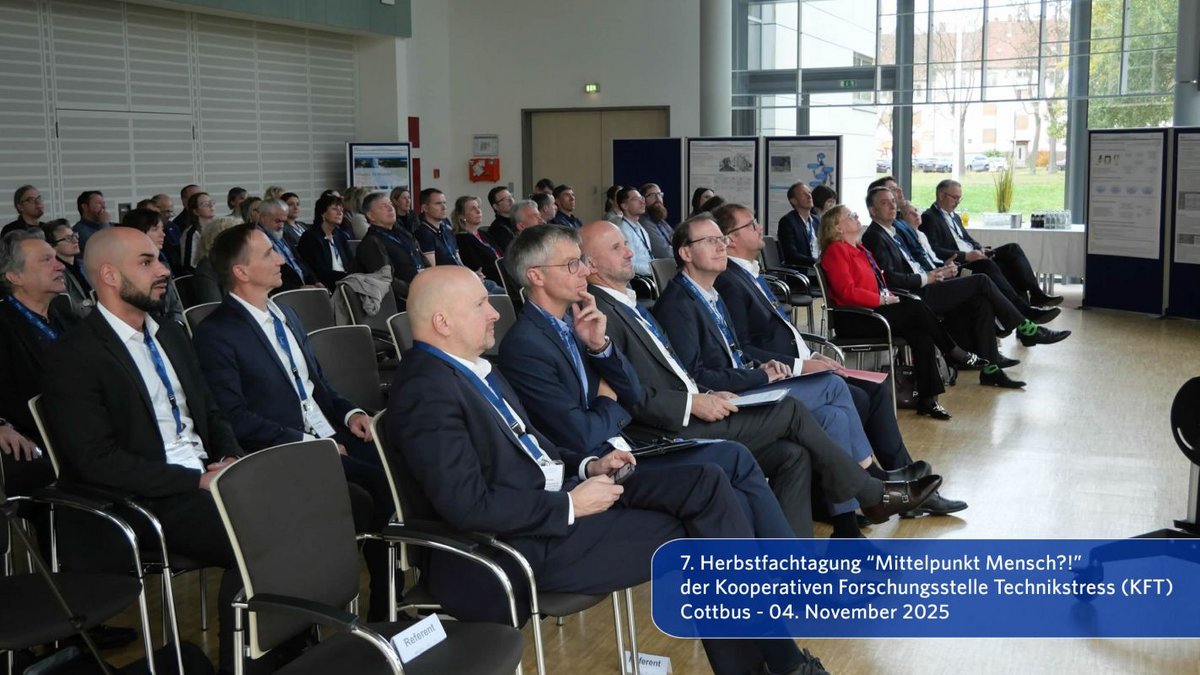 Referenten im Auditorium