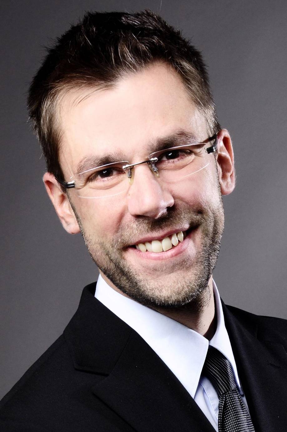 Alexander Kölpin Alexander Kölpin