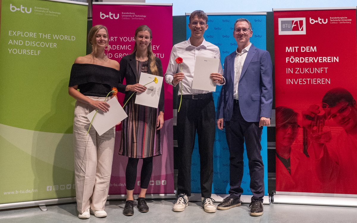 Gruppenfoto: Beste Bachelorarbeiten