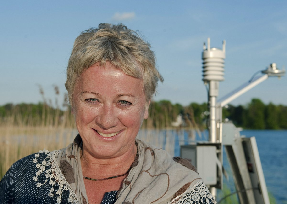 Porträtfoto von Prof. Dr. Brigitte Nixdorf.