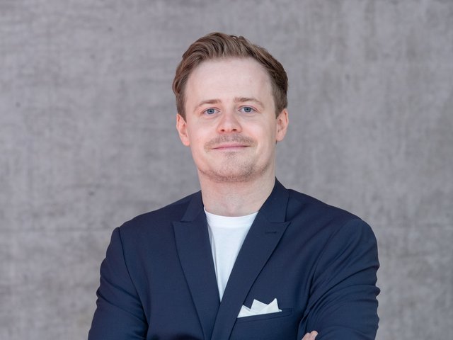 Porträtfoto von Dr. Christoph Maximilian Abels.