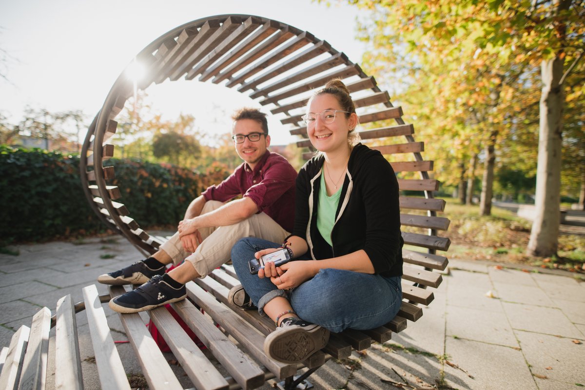 Studierende im Leselooping auf dem Forum