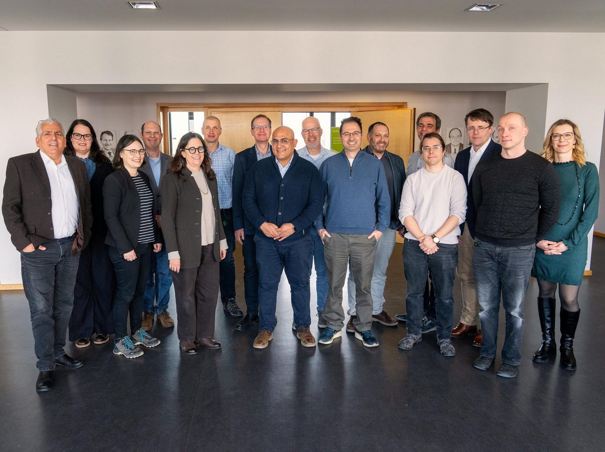 Gruppenfoto mit Wissenschaftler*innen der Bar-Ilan Universität und der BTU.