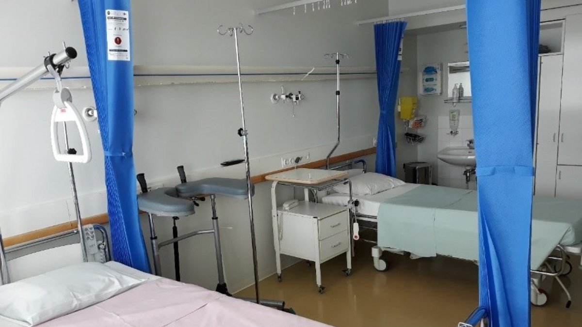 Das Krankenhaus Patientenzimmer