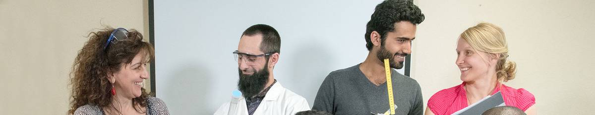 IQ Brandenburg - Brückenmaßnahme für Akademiker/-innen: Ingenieurswissenschaften Mitarbeitende des IQ Projekts