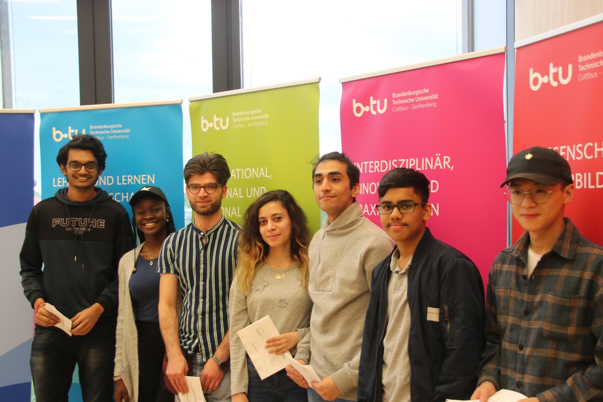 Gruppenfoto der Studierenden 