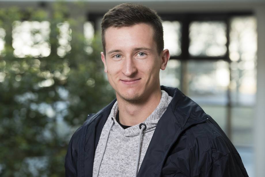 Markus Riedel Markus Riedel studiert am Campus Senftenberg und ist Mitglied bei Lausitz Dynamics