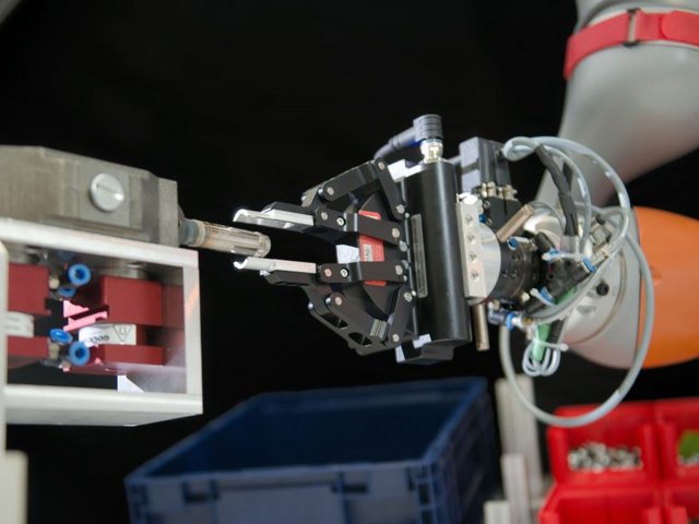 Robotertechnik löst praktische Aufgaben