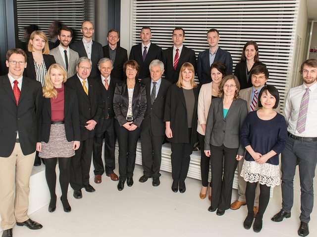 Gruppenfoto der Preisträger 2015 