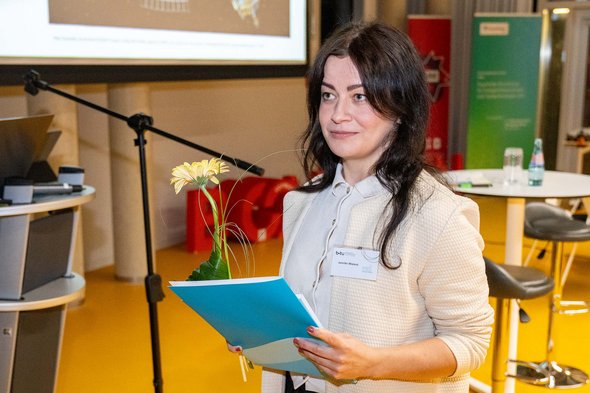 Jennifer Wieland Jennifer Wieland